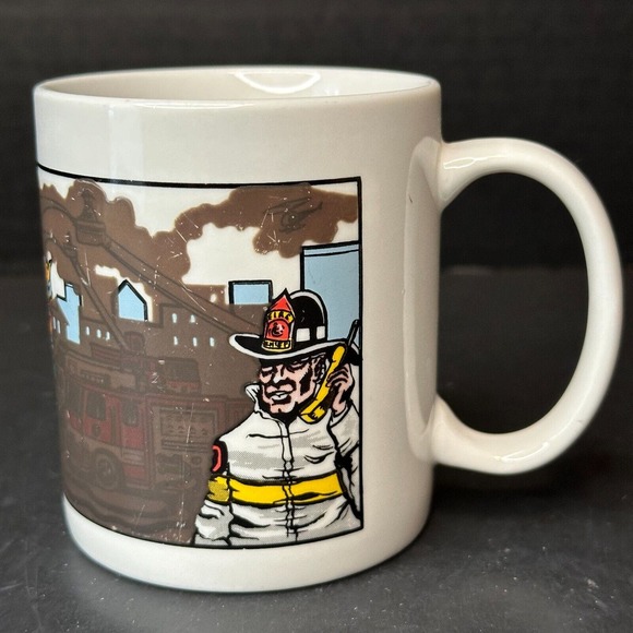 WONDERMUGS VTG Fire Dept, Fireman Fire Battle, Heat Color Changing Mug/Cup - Picture 4 of 11